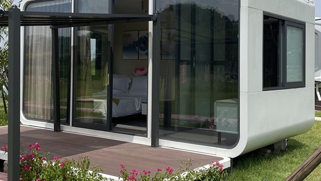 VL-PB02 Luxury prefabricated small house hotel high-end hotel tempered glass room insulation